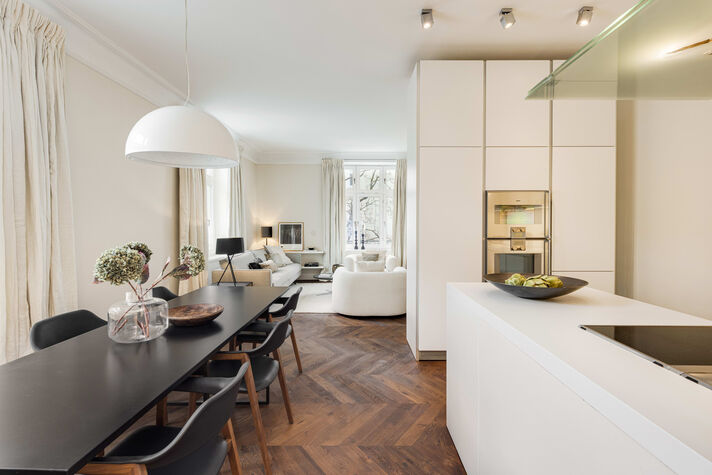 Elegant modernisierte 5-Zimmer-Jugendstil-Wohnung von 1900 in fantastischer Lage