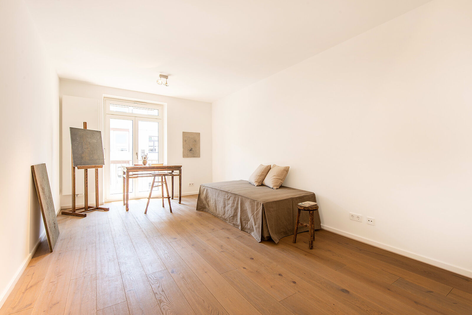 Schlafzimmer mit Zugang zur Terrasse