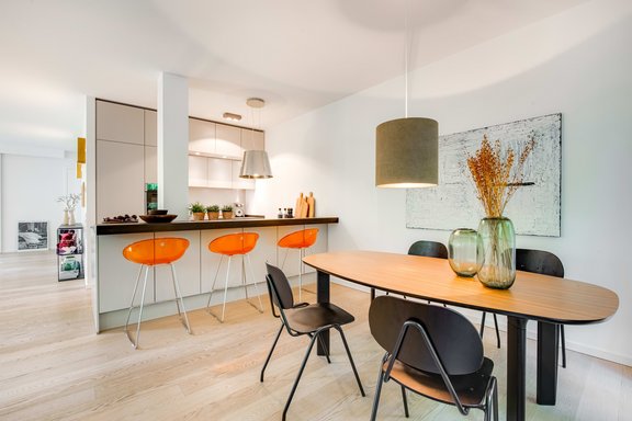 Offene Küche mit Essbereich