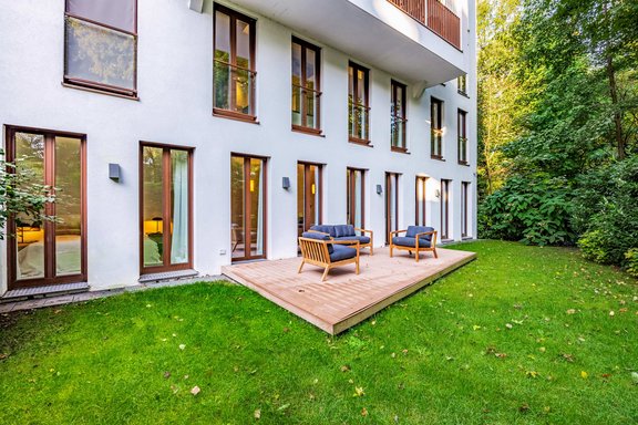 Privater Garten mit Terrasse