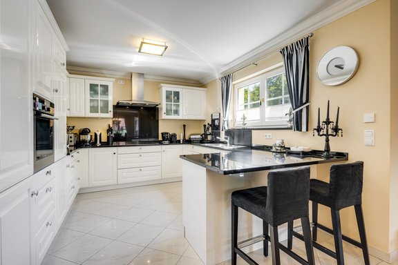 Offene Küche mit Esstheke