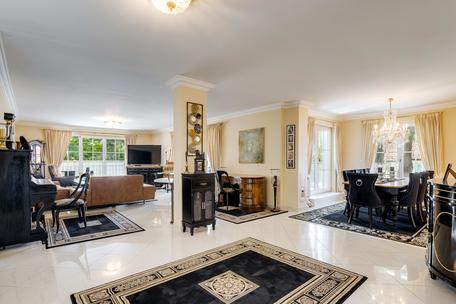 Elegante 3-Zimmer-Wohnung mit großer Süd-West-Terrasse