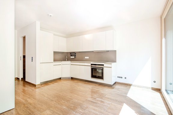 Elegant fitted kitchen