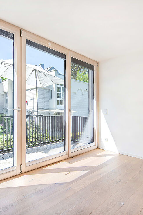 Schlafzimmer mit Balkon