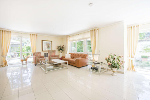 Light flooded living area