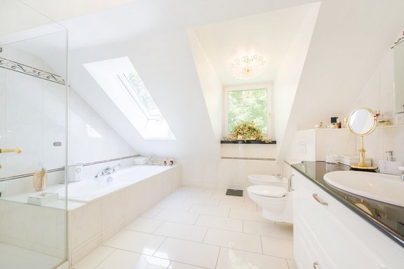 Luxuriöses Badezimmer