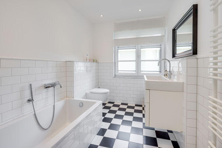 Modernes Kinderbad