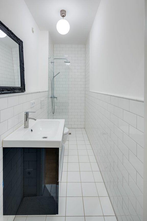 Stilvolles Gäste-Duschbad