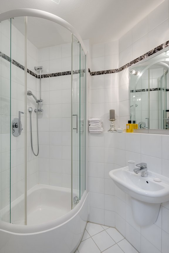 Duschbad im Souterrainbereich