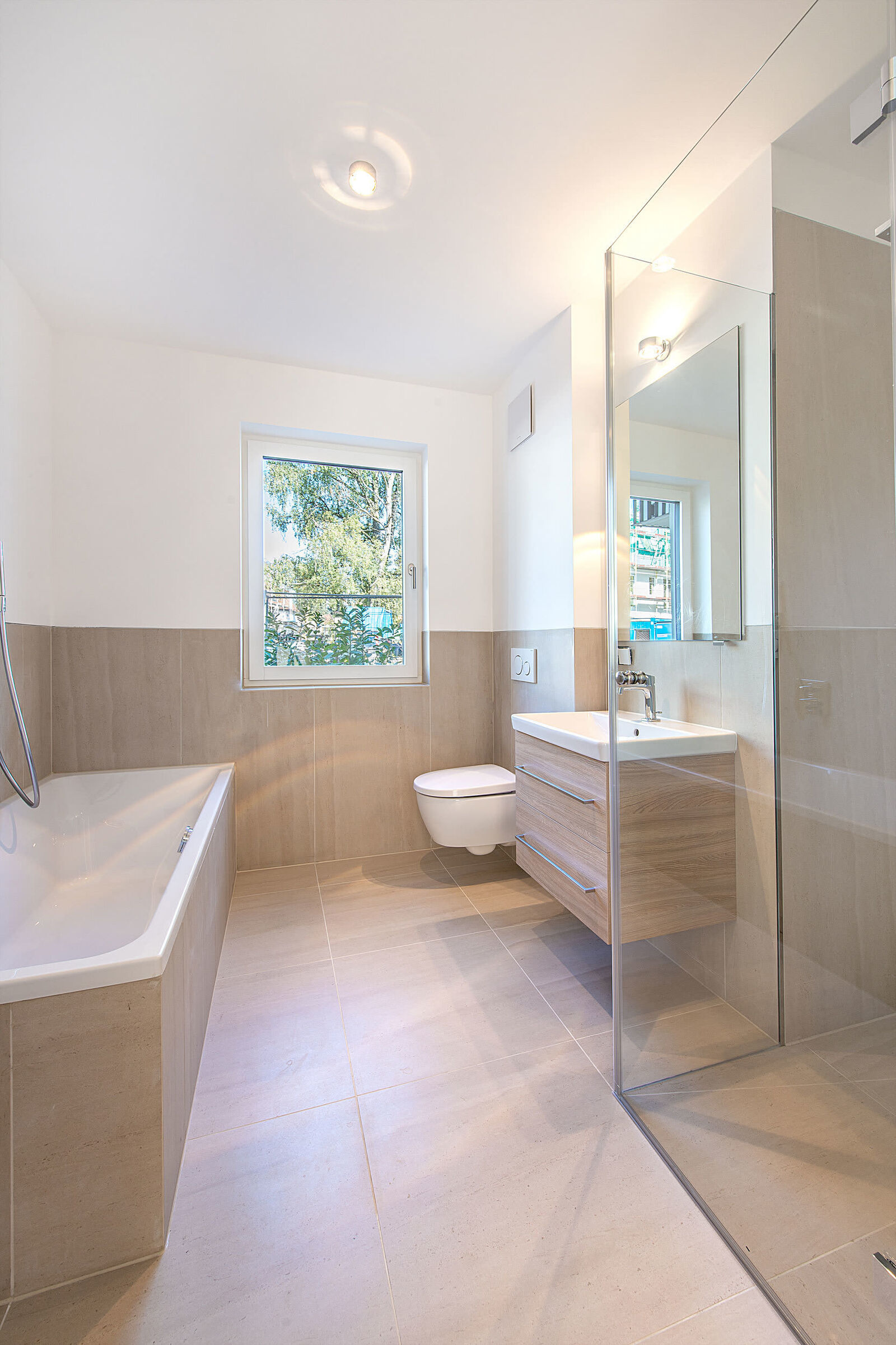 Luxuriös gestaltetes Badezimmer