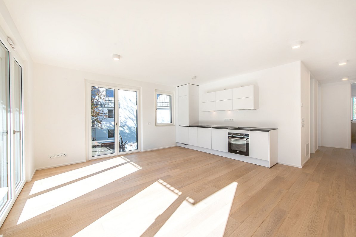 Living / dining area with high quality fitted kitchen