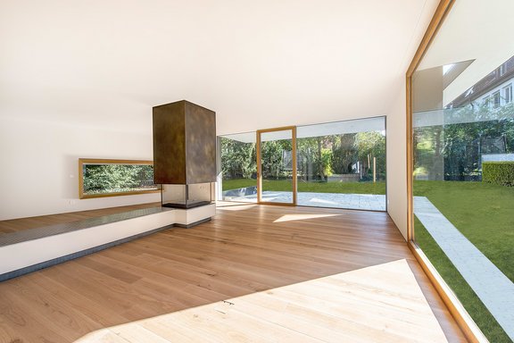 Wohnbereich mit Privatgarten und Terrasse