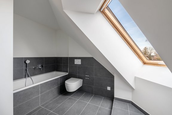 Weiteres, helles Tageslicht-Bad