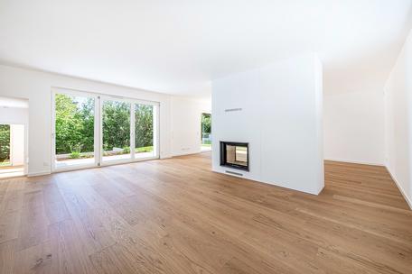 First occupancy: Beautiful, large 2-room garden apartment with hobby room