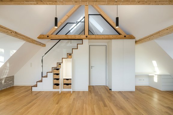 Custom carpentry fixtures