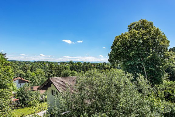 Weitblick Richtung Alpen