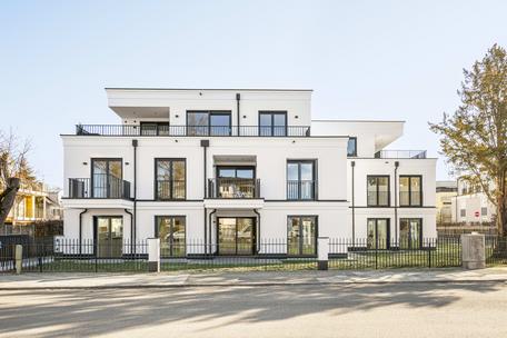 First occupancy: noble maisonette garden apartment