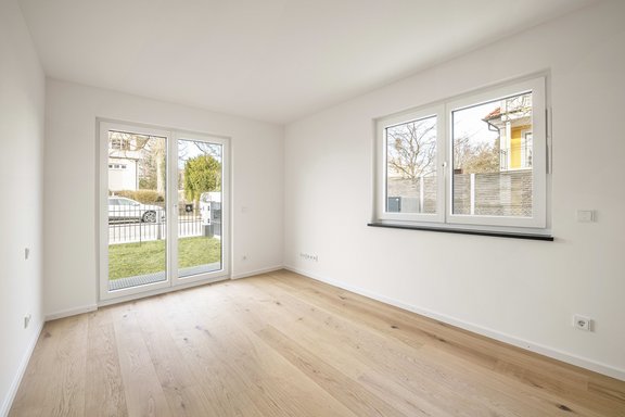 Schlafzimmer mit Gartenzugang