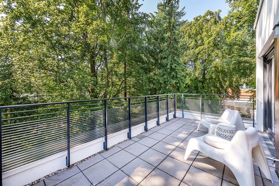 Roof terrace with east orientation