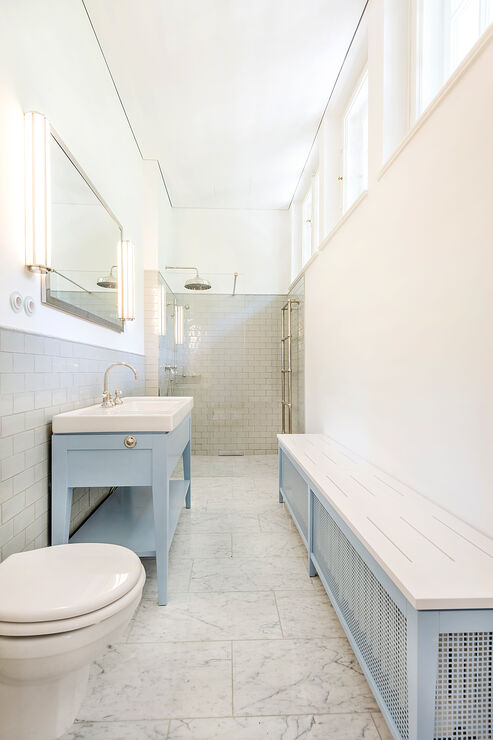 Hochwertiges Duschbad en suite