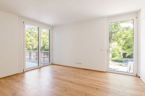 Schlafzimmer mit Balkonzugang