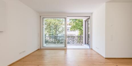 Erstbezug: Großzügige 2-Zimmer-Wohnung mit Balkon und zwei Bädern in begehrter Lage von Obermenzing