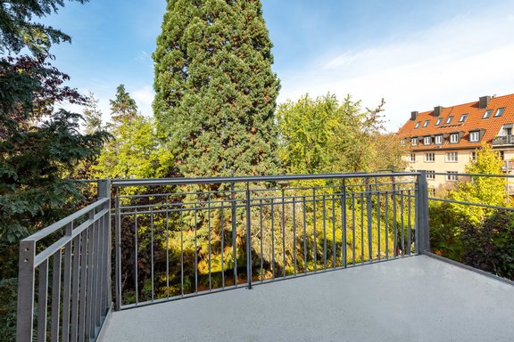 Roof terrace with north-east orientation