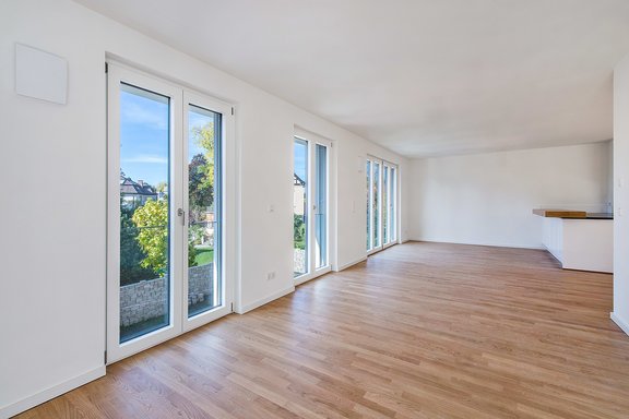 Living-dining area with south-west exposure