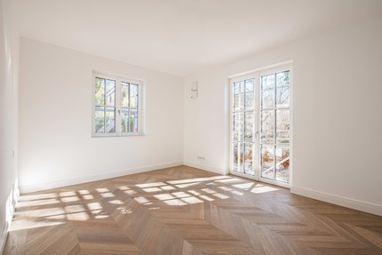 Gut geschnittenes Schlafzimmer (Muster-Whg. 1)