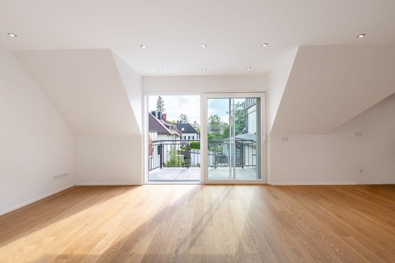 Dielenparkett und Spots