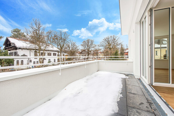 Großzügige Südterrasse