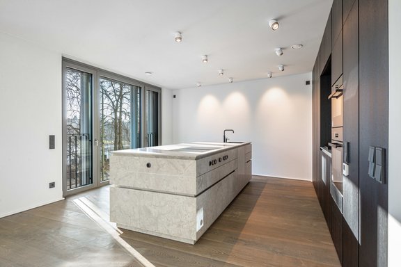 Kochinsel aus Naturstein