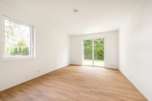 Master bedroom facing east