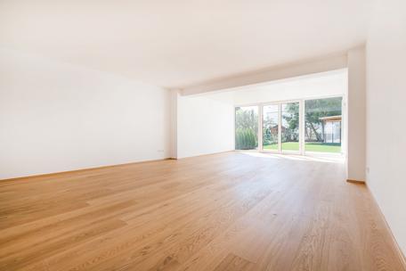 Erstbezug nach Renovierung: Charmantes Reihenmittelhaus mit sonnigem Garten in ruhiger Lage