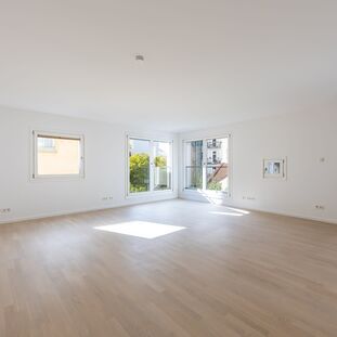 Großzügiger Wohn-/Essbereich mit ca. 46 m²