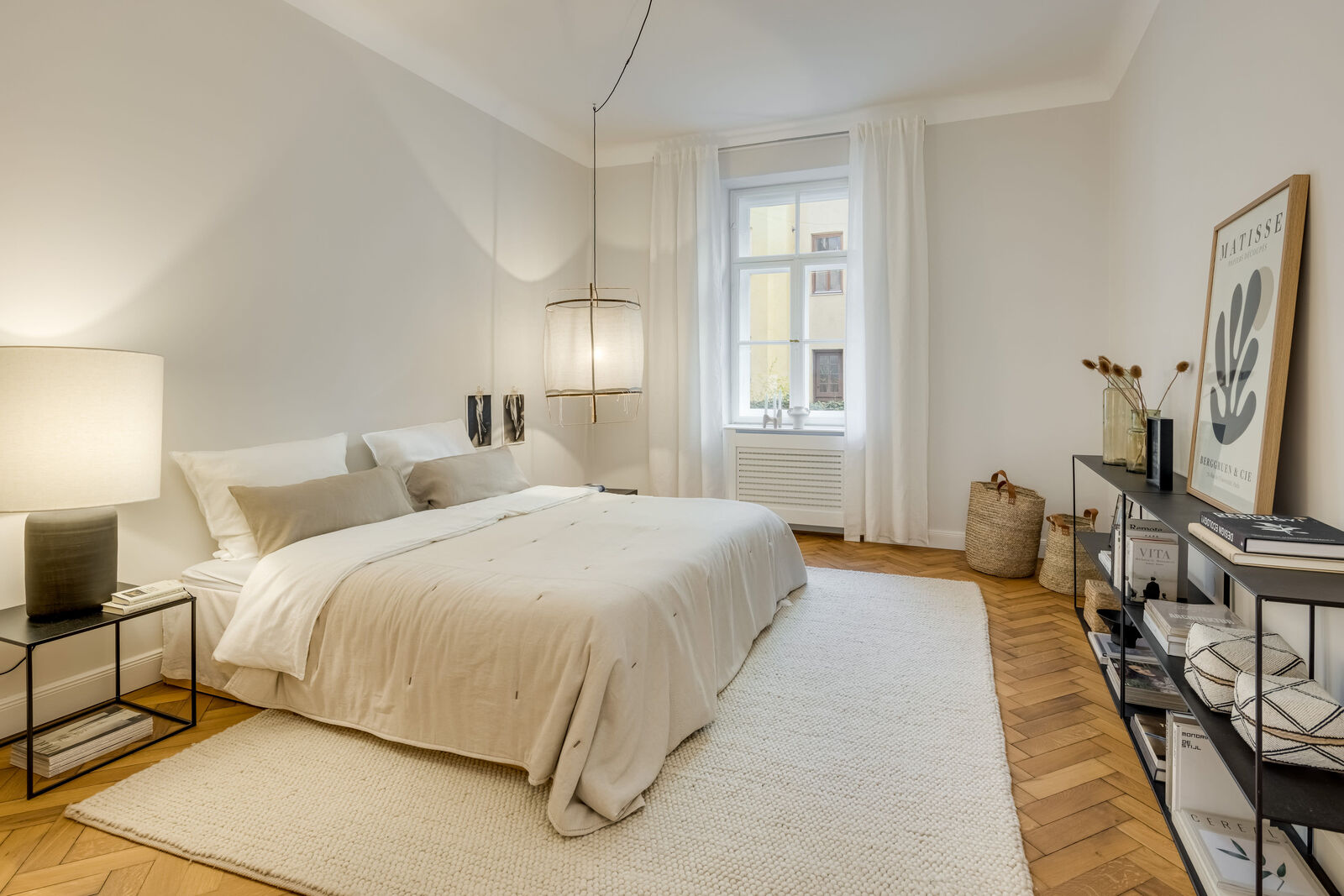 Ruhiges Schlafzimmer zum Hof