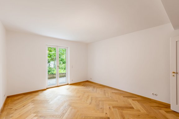 Two rooms on the garden floor