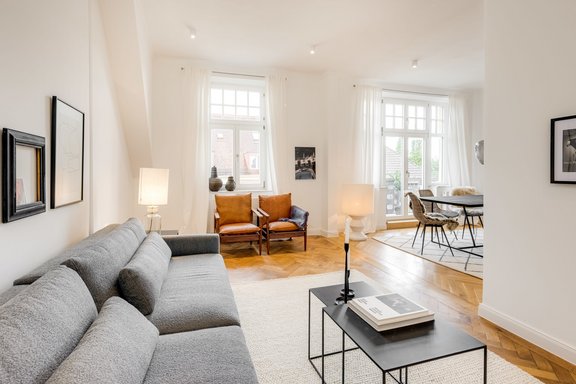 Wohn-/Essbereich nach Süd-West