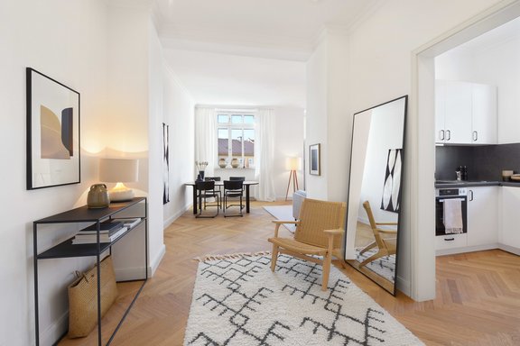 Blickachse vom Flur in das Wohnzimmer