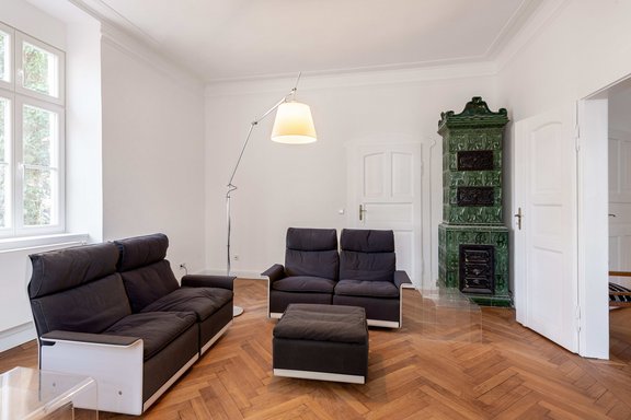 Wohnzimmer mit Kamin