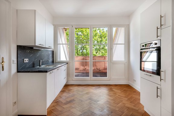 Zeitlos gestaltete Einbauküche