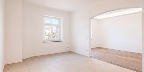 Erstbezug nach Sanierung: Stilvolle 2-Zimmer-Wohnung in der Altstadt