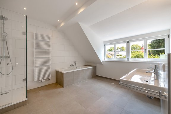 Masterbad im Dachgeschoss