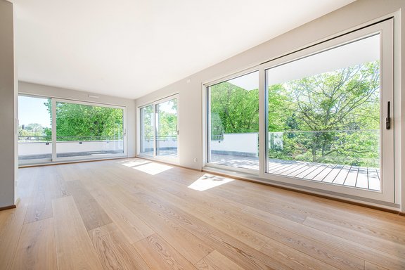 Living area with terrace access