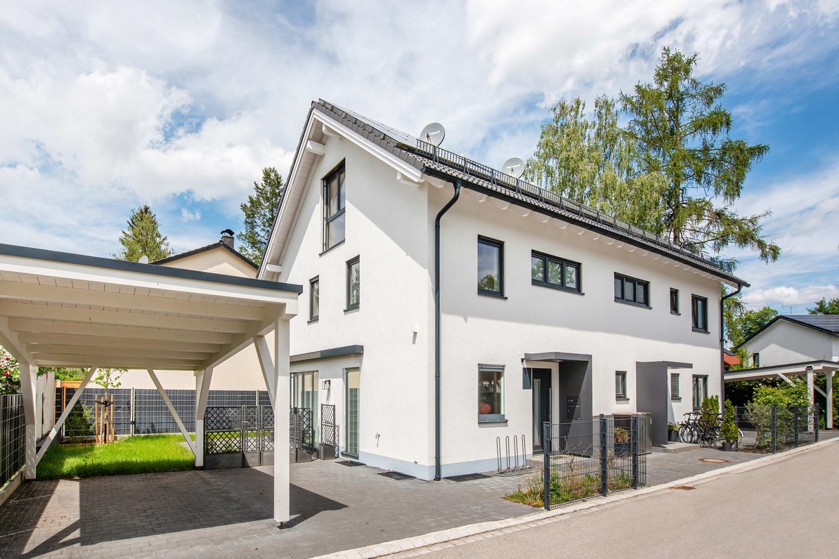 Haushälfte mit ca. 144 m² Wohnfläche