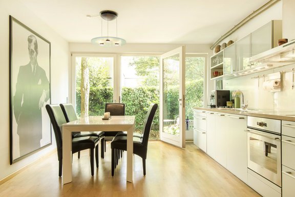 Hochwertige Einbauküche