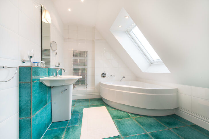 Badezimmer im DG