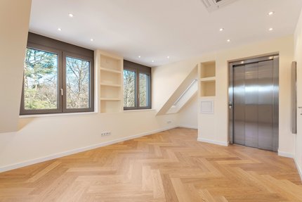 Lift über alle vier Geschosse