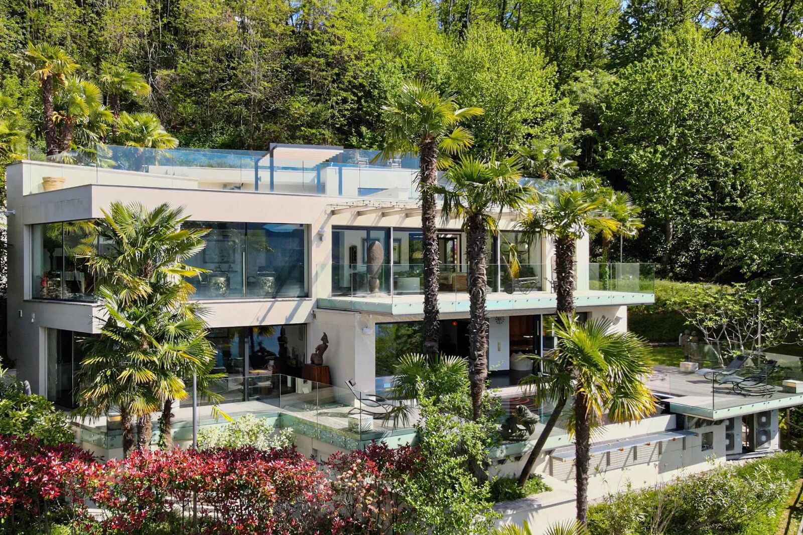 Modern architecture meets Mediterranean charm