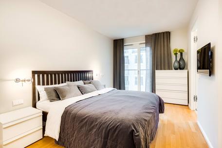 Gut geschnittene 2-Zimmerwohnung mit Balkon und Ankleide in zentraler Lage